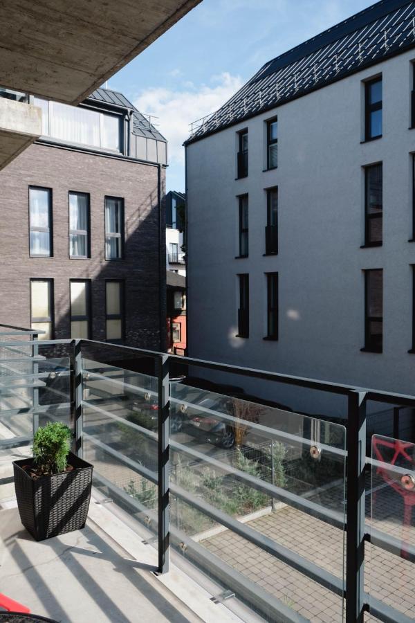 Cosy 1 Bedroom Apartment In The Heart Of Old Town With Parking 카우나스 외부 사진