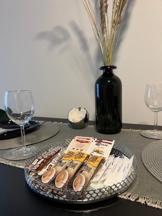 Cosy 1 Bedroom Apartment In The Heart Of Old Town With Parking 카우나스 외부 사진